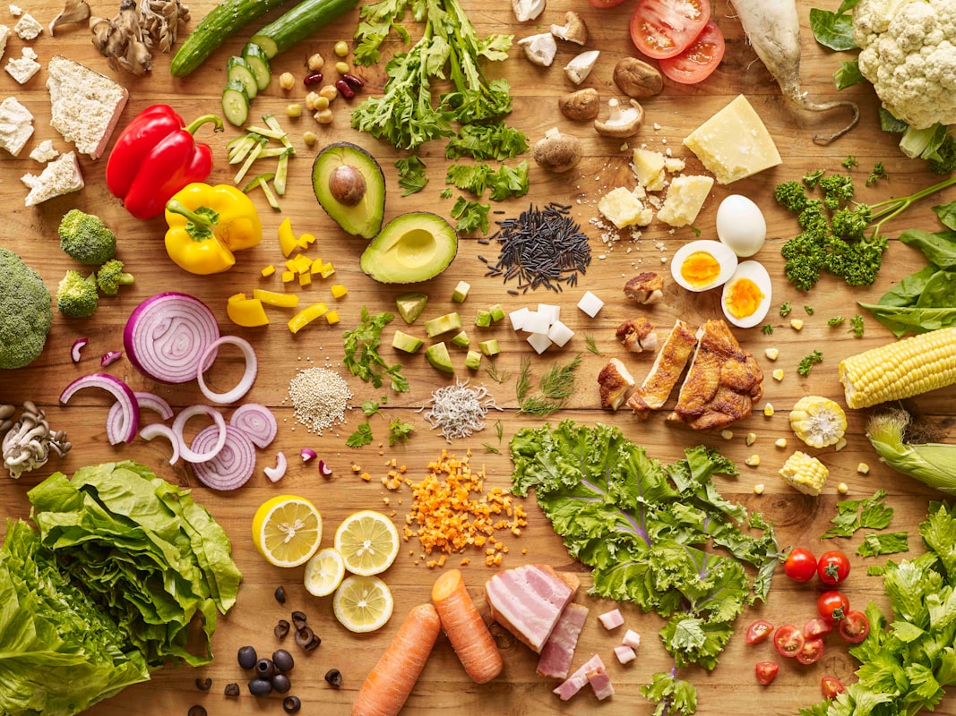 Alimentos saludables y nutrición equilibrada